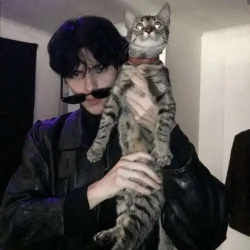 45ux@Violet